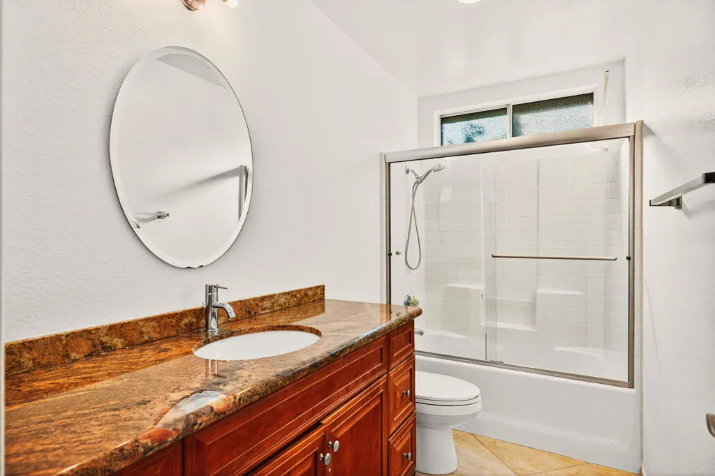 37762 Drexell Drive, Palm Desert, California 92211 home-pic-18