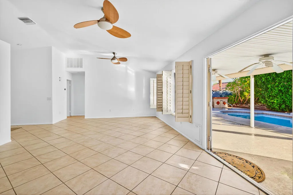 37762 Drexell Drive, Palm Desert, California 92211 home-pic-17