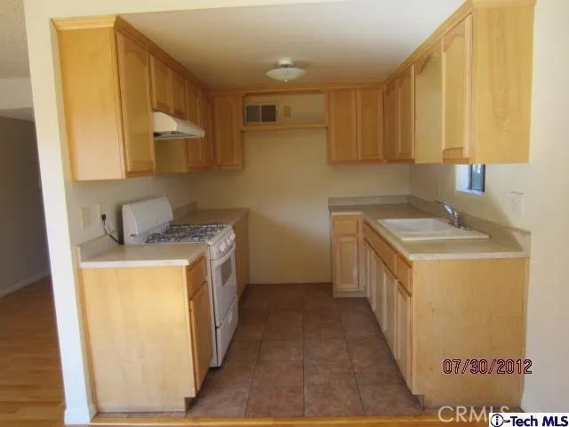 3030 Valle Vista 1, Los Angeles, California 90065 home-pic-4