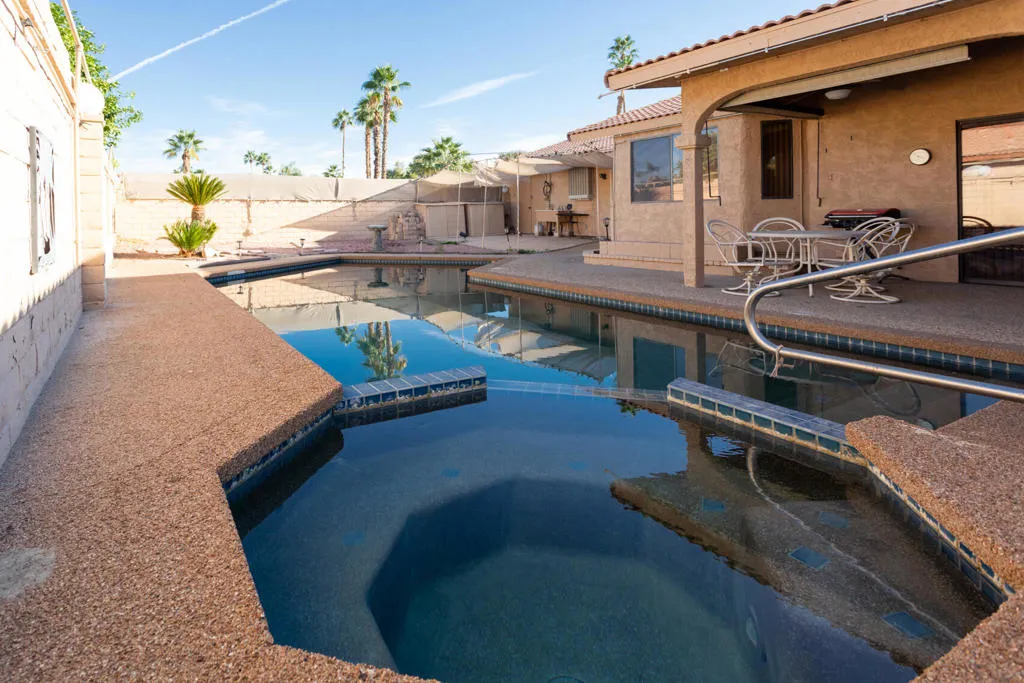 82230 Hanson Drive, Indio, California 92201 home-pic-11