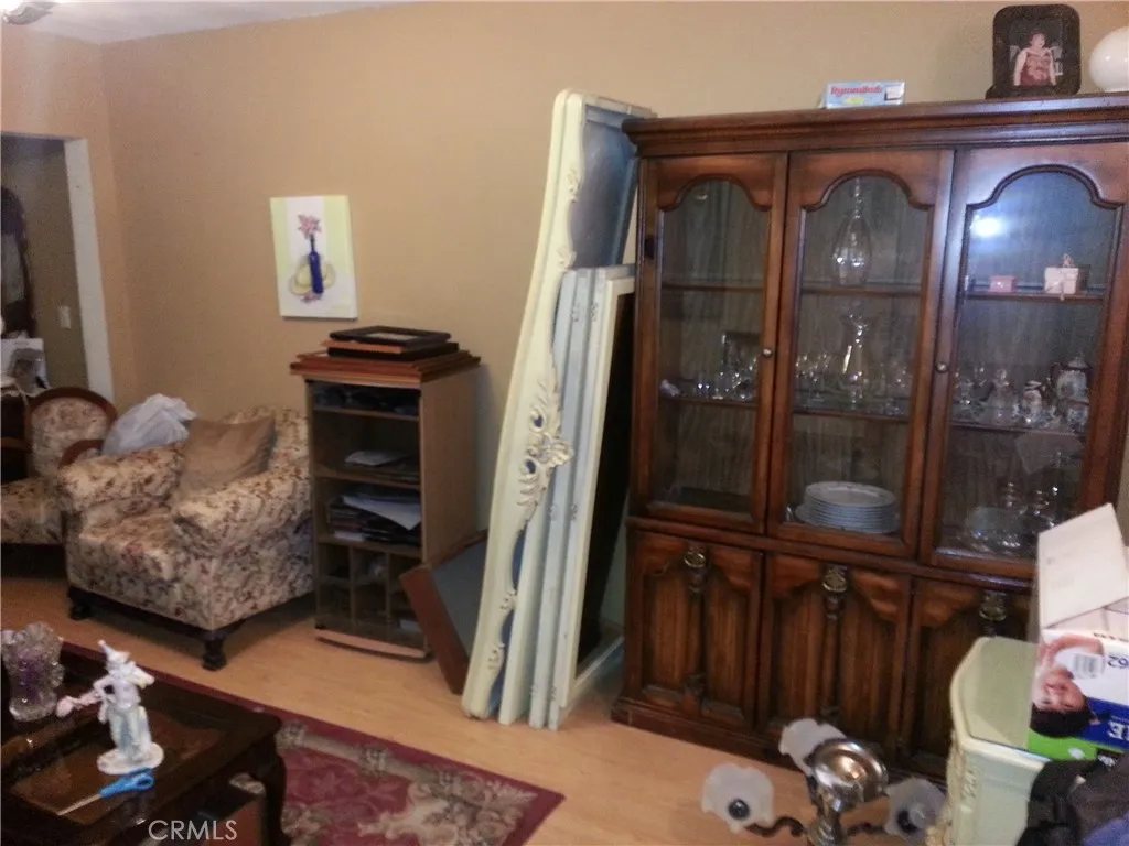 3030 Valle Vista 13, Los Angeles, California 90065 home-pic-1