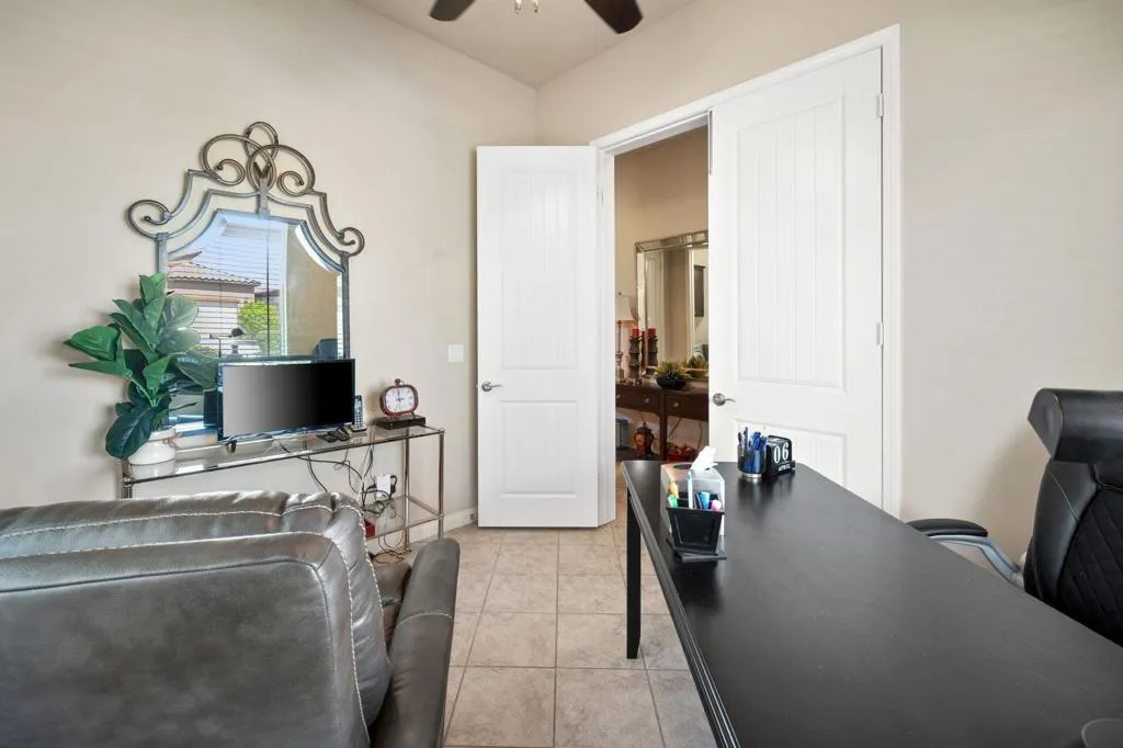 39145 Camino Michanito, Indio, California 92203 home-pic-15