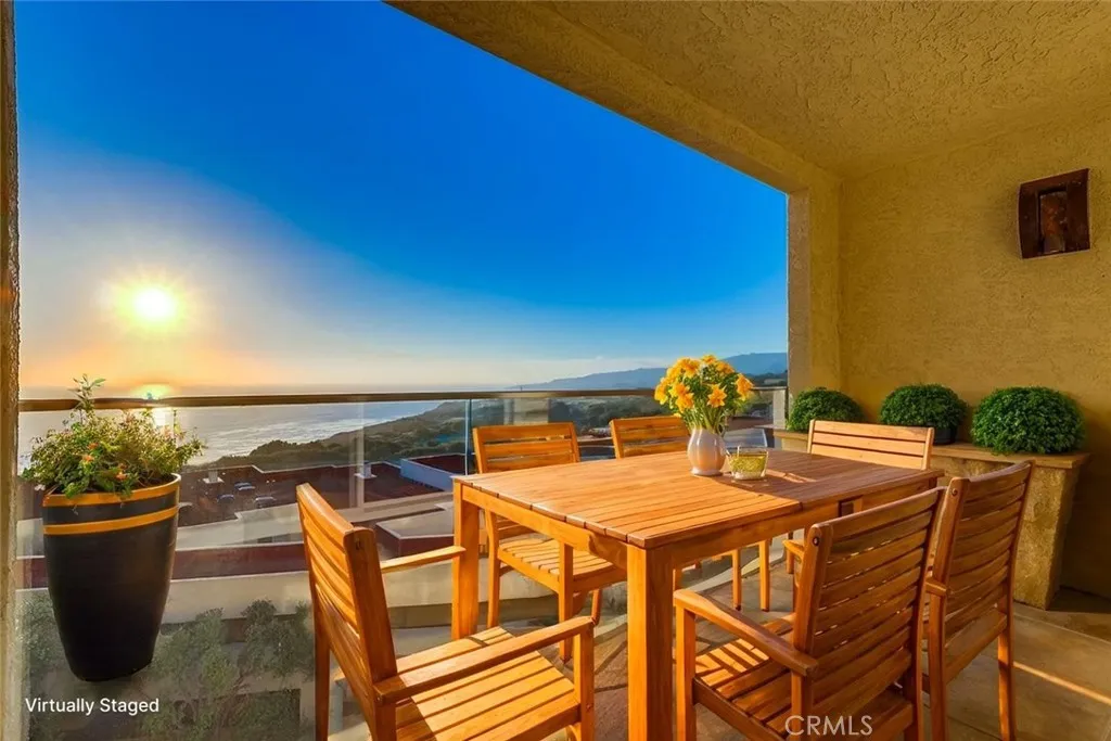 3200 La Rotonda Drive 611, Rancho Palos Verdes, California 90275 home-pic-0