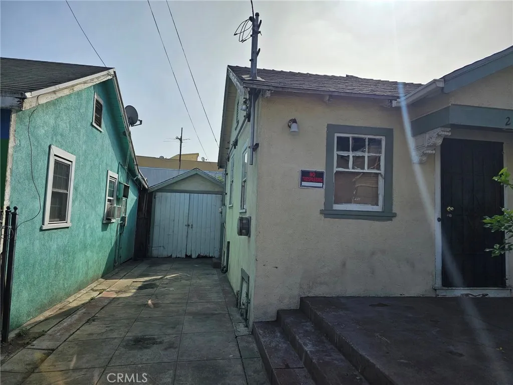 224 N Bixel, Los Angeles, California 90026 home-pic-2