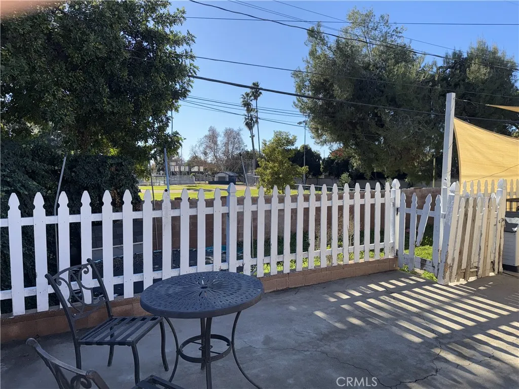 288 Royal Coach, Pomona, California 91767 home-pic-40