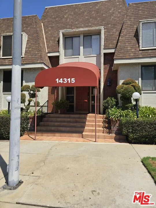 14315 Riverside Drive 105, Sherman Oaks, California 91423 home-pic-31