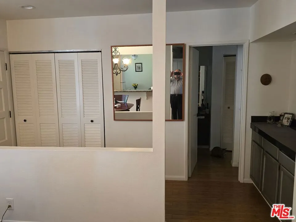 14315 Riverside Drive 105, Sherman Oaks, California 91423 home-pic-30