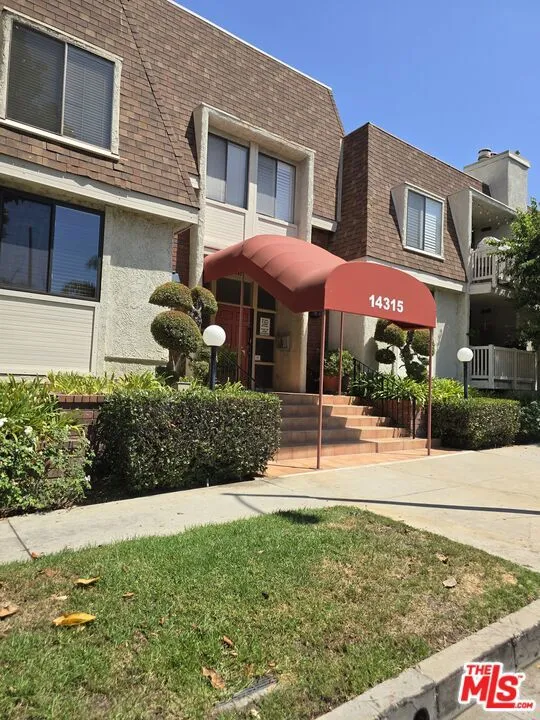 14315 Riverside Drive 105, Sherman Oaks, California 91423 home-pic-32