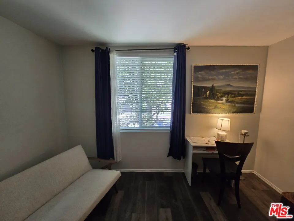 14315 Riverside Drive 105, Sherman Oaks, California 91423 home-pic-11