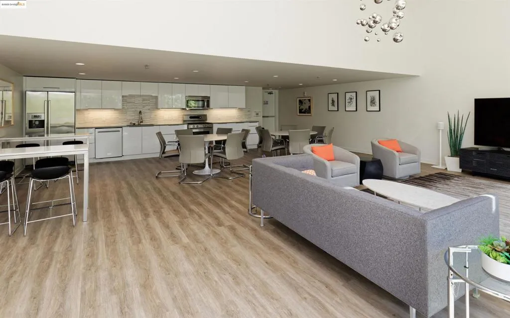 222 Broadway 1204, Oakland, California 94607 home-pic-37