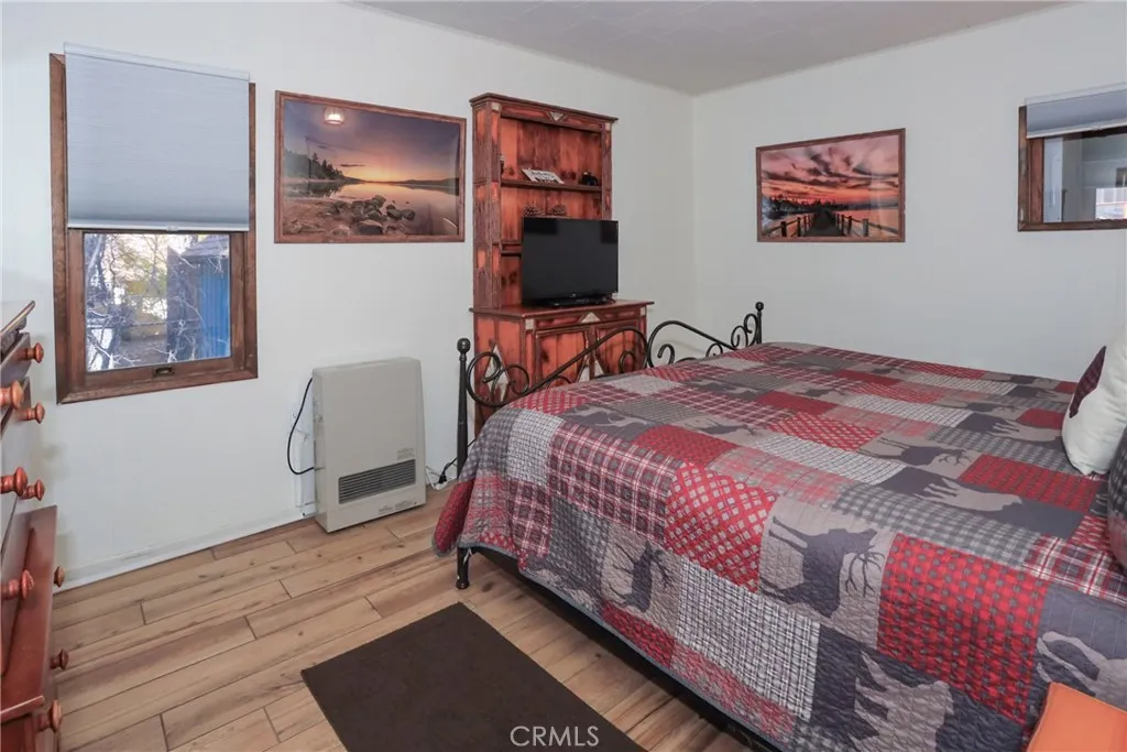 592 Douglas Street, Big Bear Lake, California 92315 home-pic-21