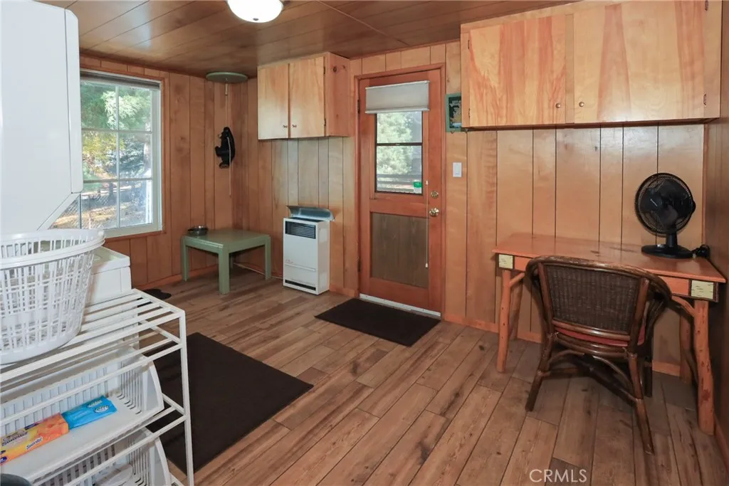 592 Douglas Street, Big Bear Lake, California 92315 home-pic-18