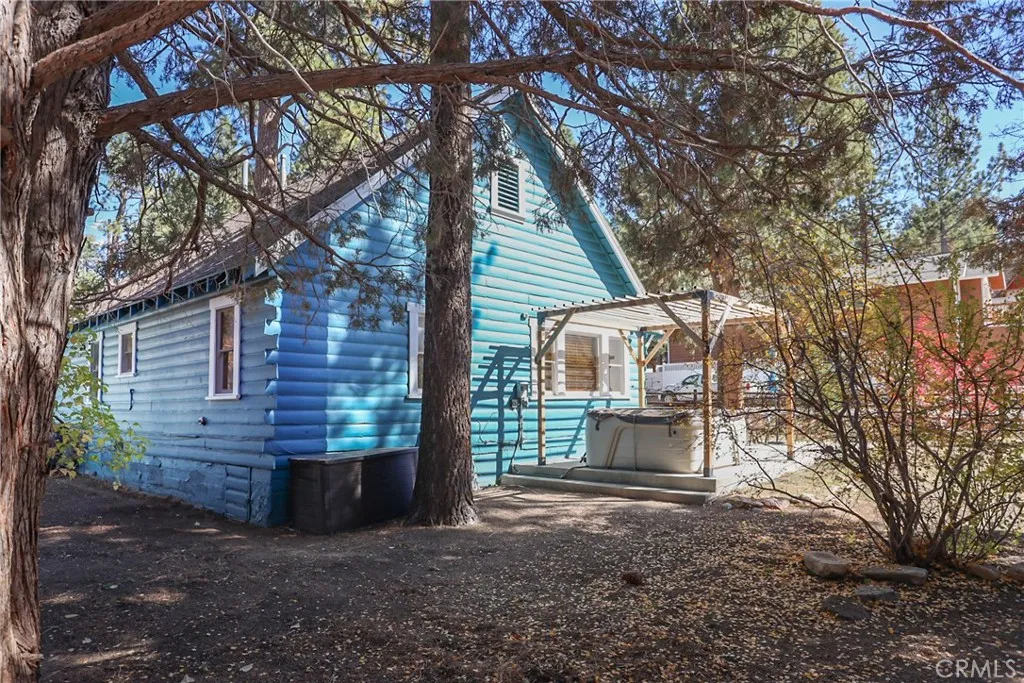 592 Douglas Street, Big Bear Lake, California 92315 home-pic-8