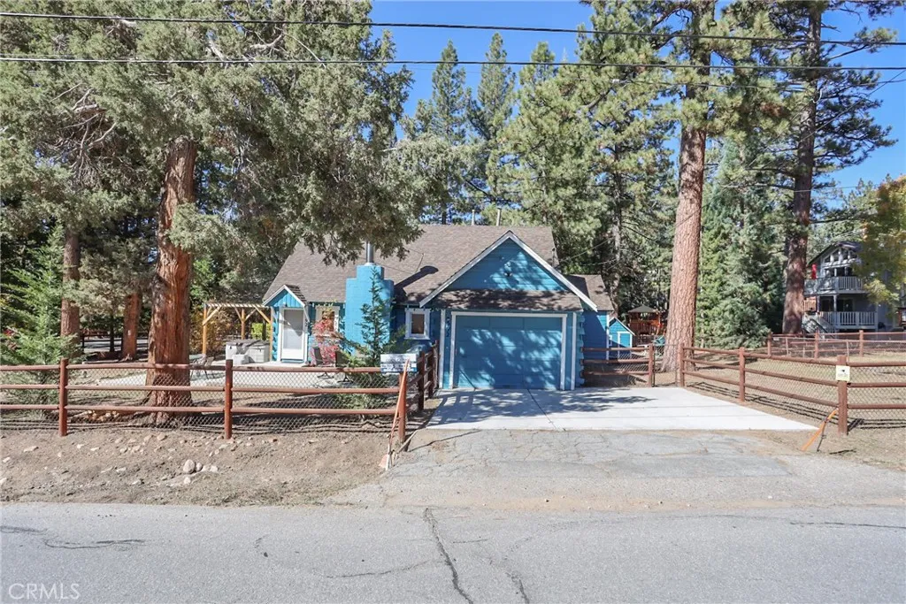 592 Douglas Street, Big Bear Lake, California 92315 home-pic-3