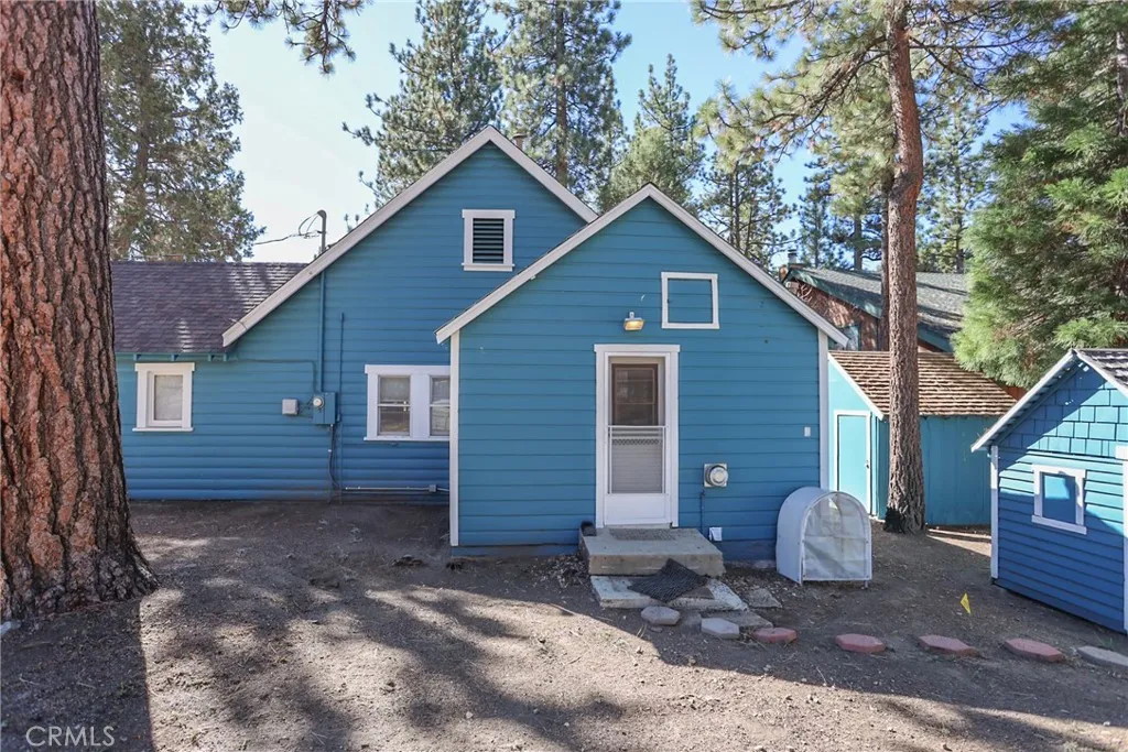 592 Douglas Street, Big Bear Lake, California 92315 home-pic-35