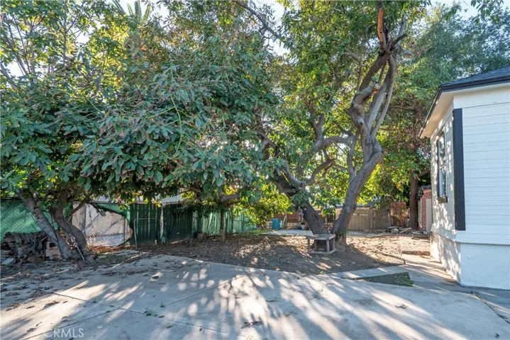 724 W 2nd, Pomona, California 91766