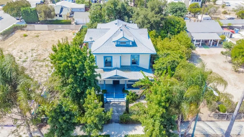 724 W 2nd, Pomona, California 91766