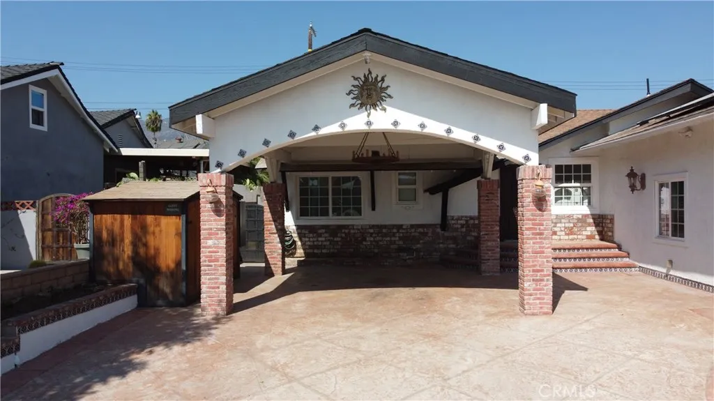 12826 Bromont, San Fernando, California 91340 home-pic-1