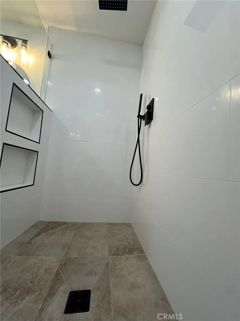 12826 Bromont, San Fernando, California 91340 home-pic-19