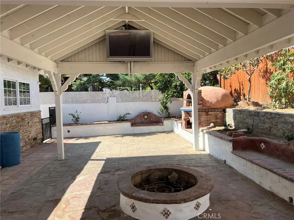 12826 Bromont, San Fernando, California 91340 home-pic-34