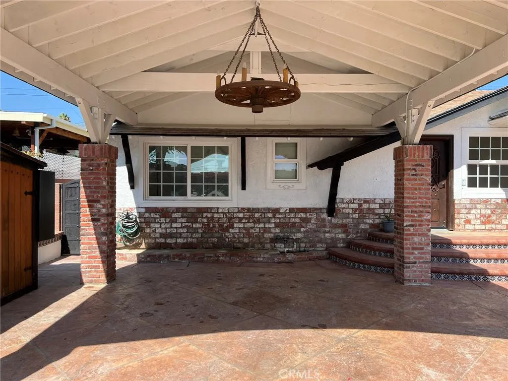 12826 Bromont, San Fernando, California 91340 home-pic-5