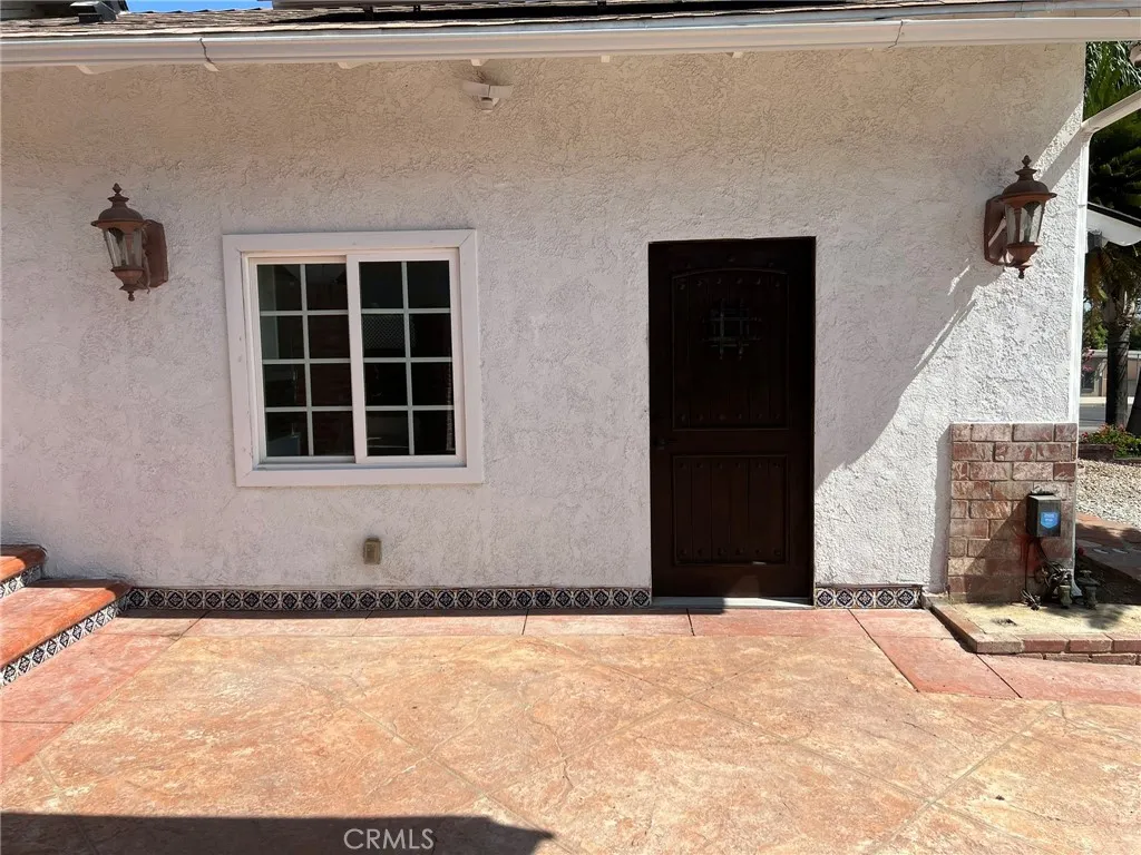 12826 Bromont, San Fernando, California 91340 home-pic-25