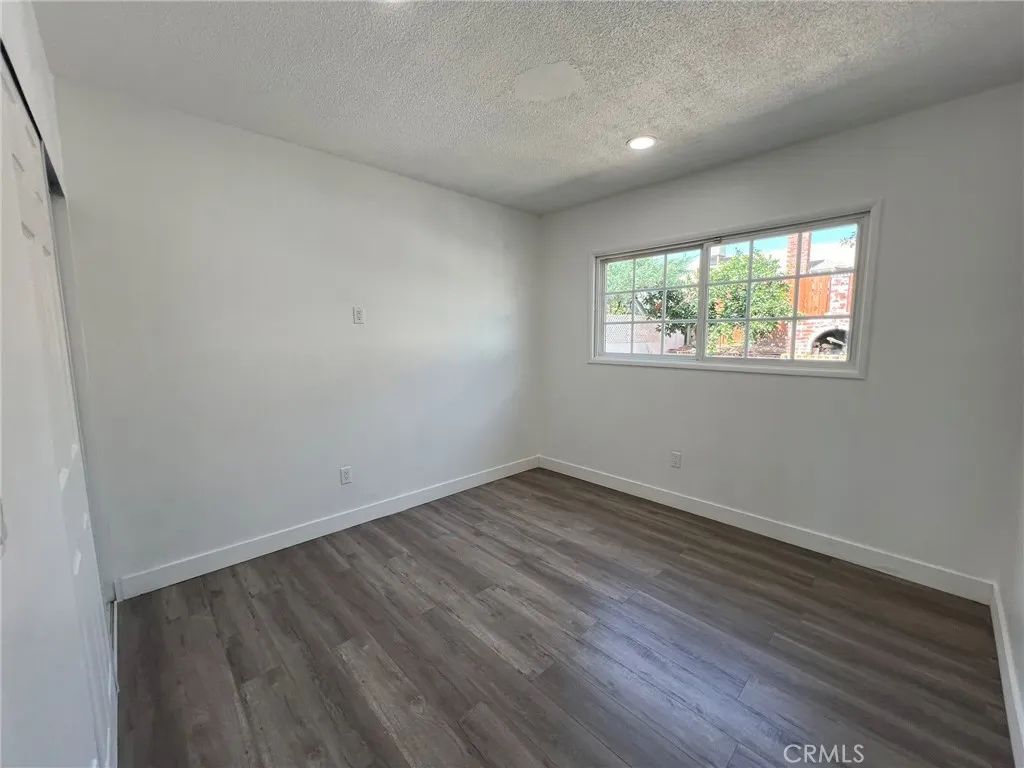 12826 Bromont, San Fernando, California 91340 home-pic-20