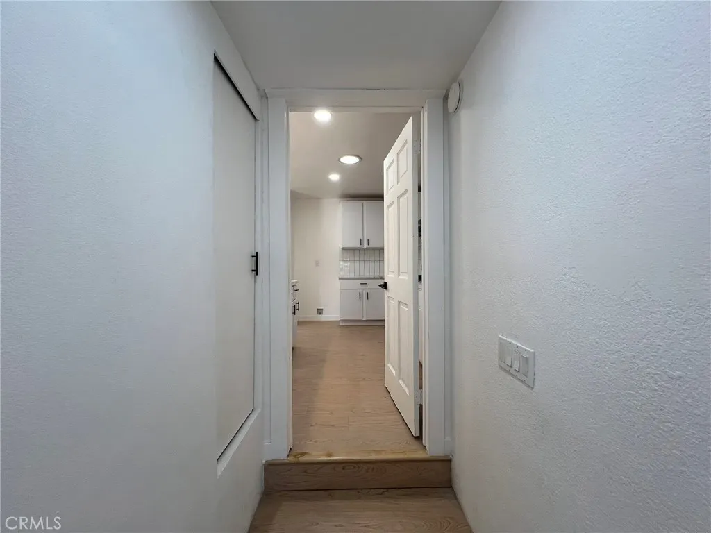 12826 Bromont, San Fernando, California 91340 home-pic-30