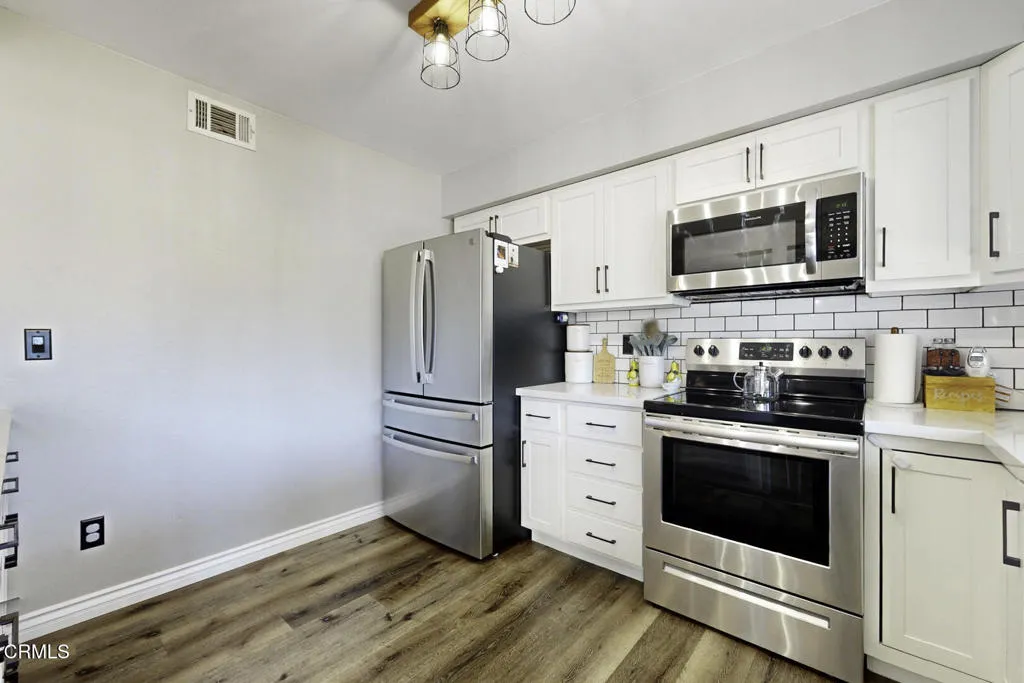 680 Redwood Lane, San Dimas, California 91773 home-pic-17