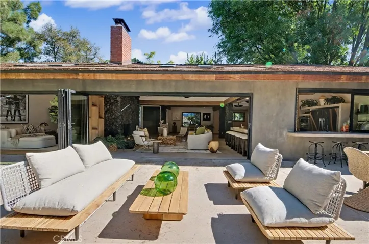 9701 Bothwell Road, Northridge, California 91324