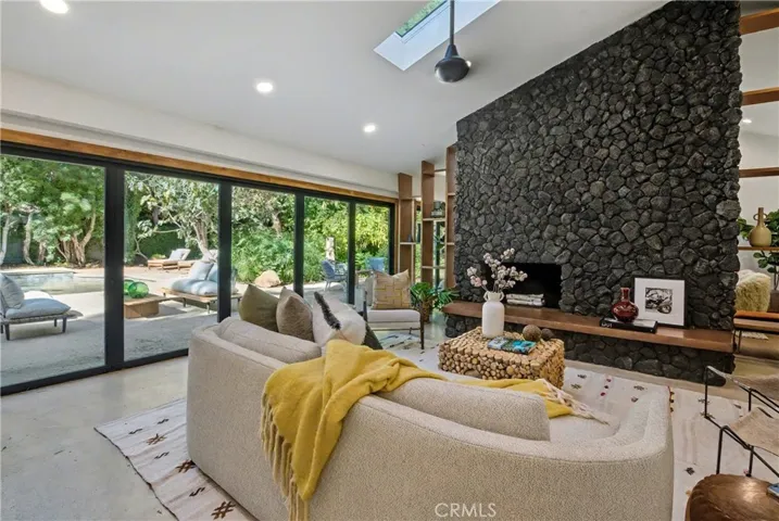 9701 Bothwell Road, Northridge, California 91324