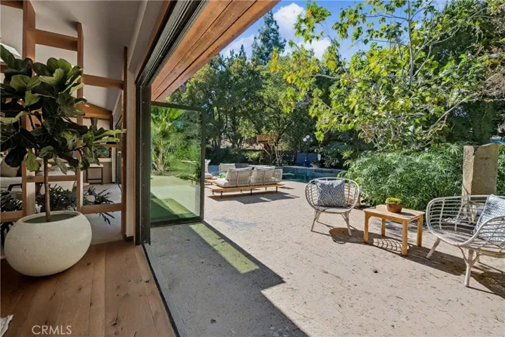 9701 Bothwell Road, Northridge, California 91324