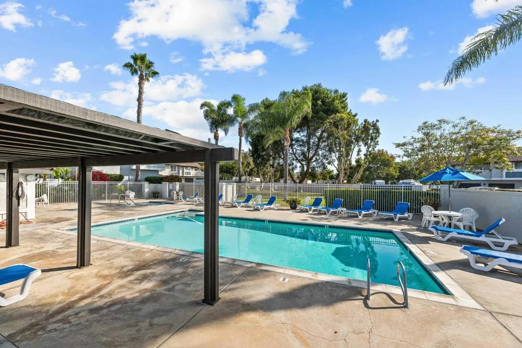 874 Marigold Court, Carlsbad, California 92011 home-pic-17