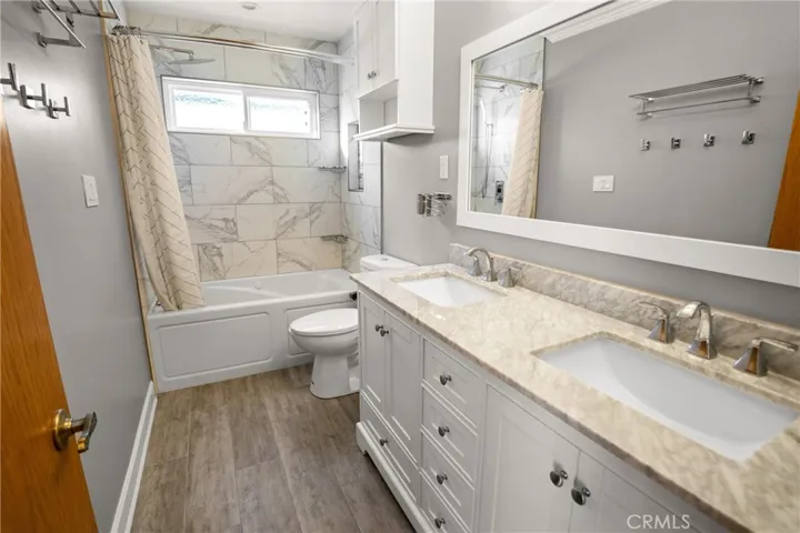 714 N Juanita Avenue B, Redondo Beach, California 90277