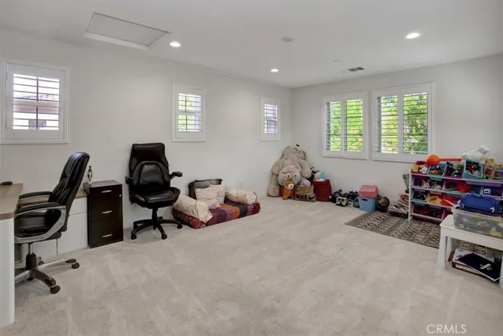 83 Prominence, Lake Forest, California 92630