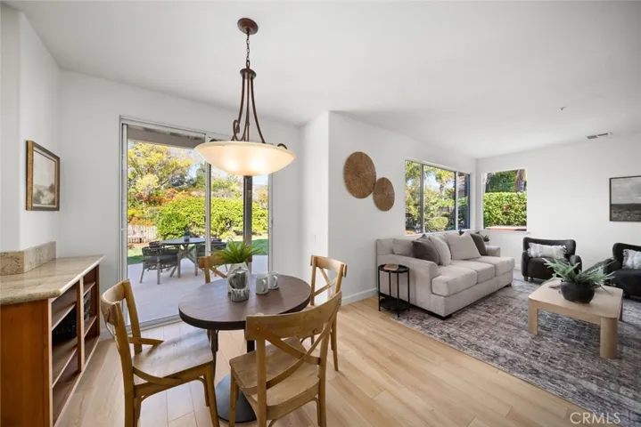 Dining area in kitchen