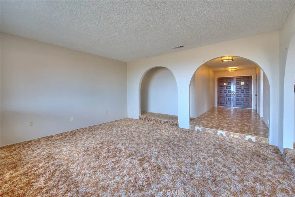 16464 Rancho Escondido, Riverside, California 92506 home-pic-7