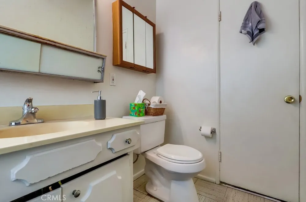 4637 N Elspeth, Covina, California 91722 home-pic-36
