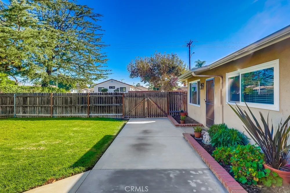 4637 N Elspeth, Covina, California 91722 home-pic-12