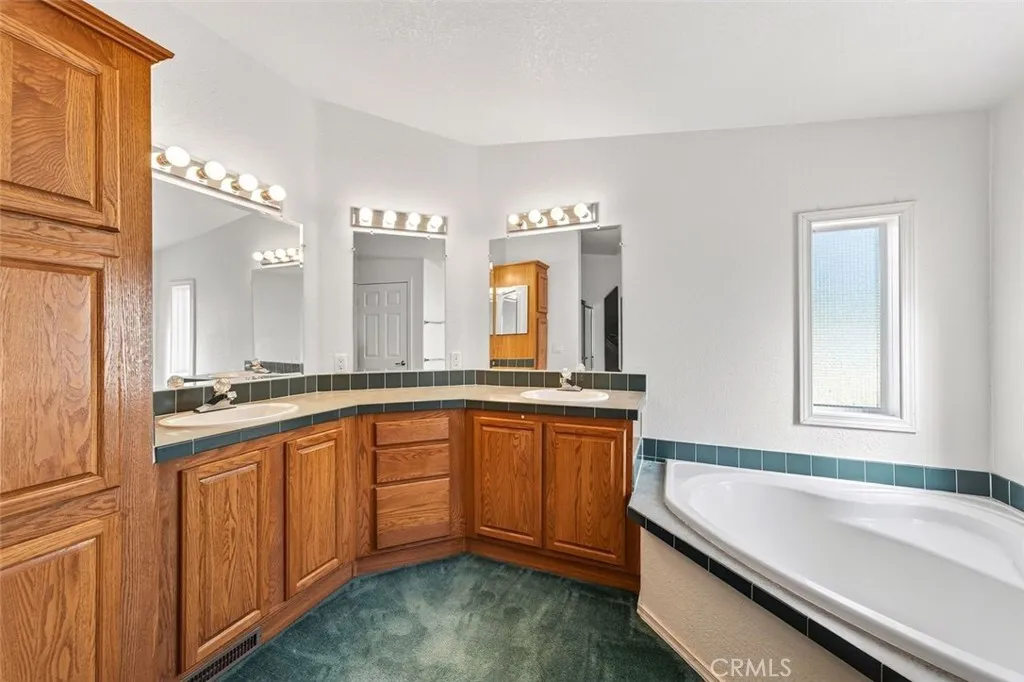 28576 Whittier, Winchester, California 92596 home-pic-26