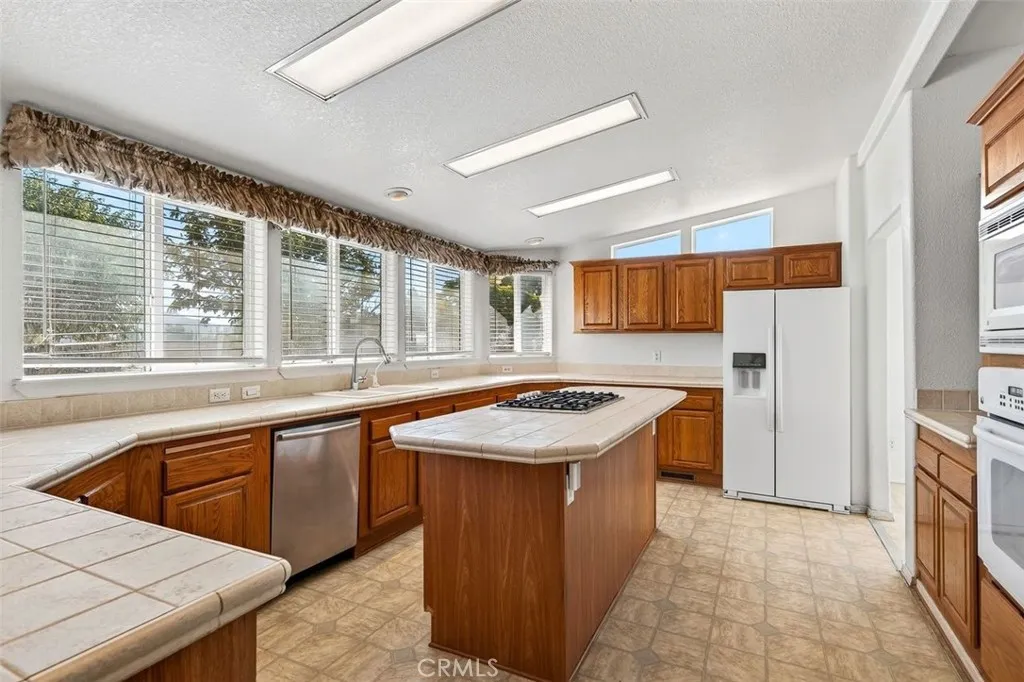 28576 Whittier, Winchester, California 92596 home-pic-16