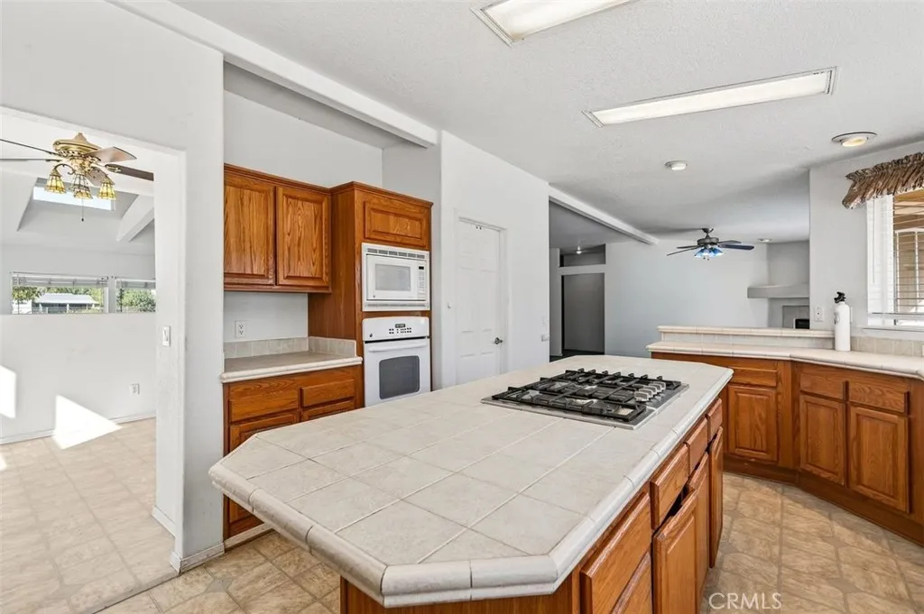 28576 Whittier, Winchester, California 92596 home-pic-18