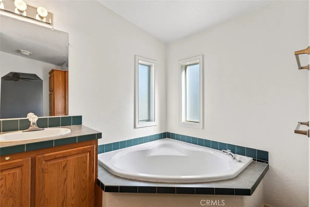 28576 Whittier, Winchester, California 92596 home-pic-27