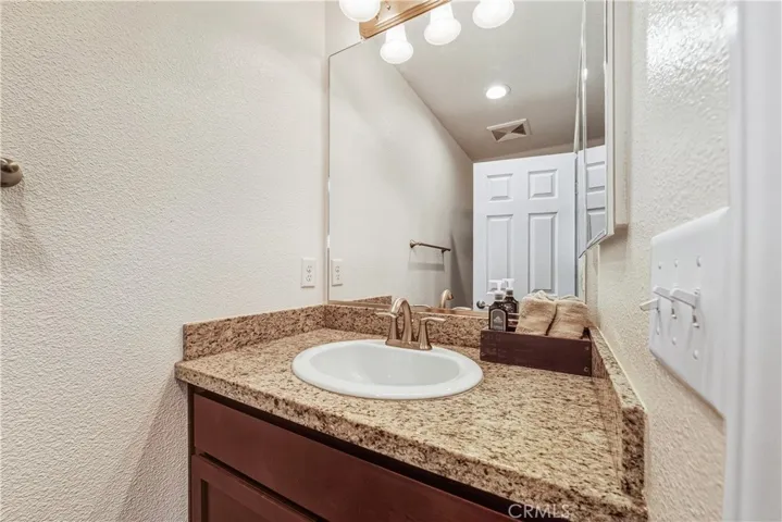 311 Las Flores, Guadalupe, California 93434