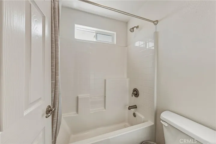 311 Las Flores, Guadalupe, California 93434