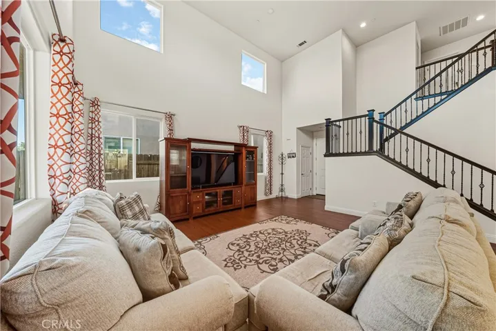 311 Las Flores, Guadalupe, California 93434