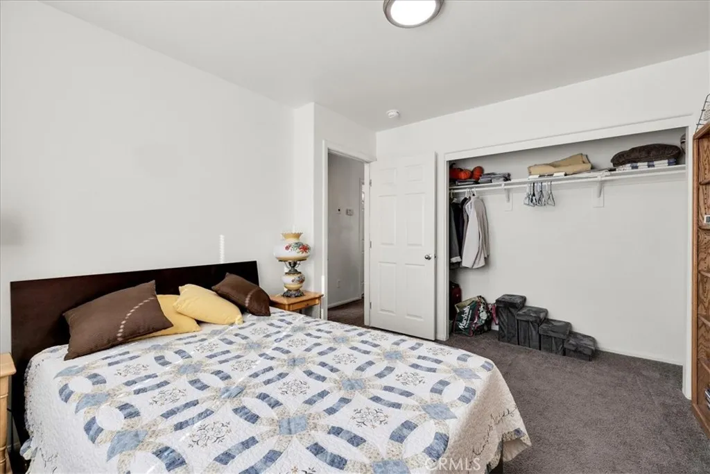 6262 Smoke Tree Avenue, 29 Palms, California 92277 home-pic-17