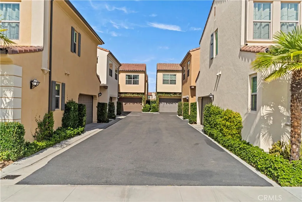 135 Messenger, Irvine, California 92618 home-pic-37