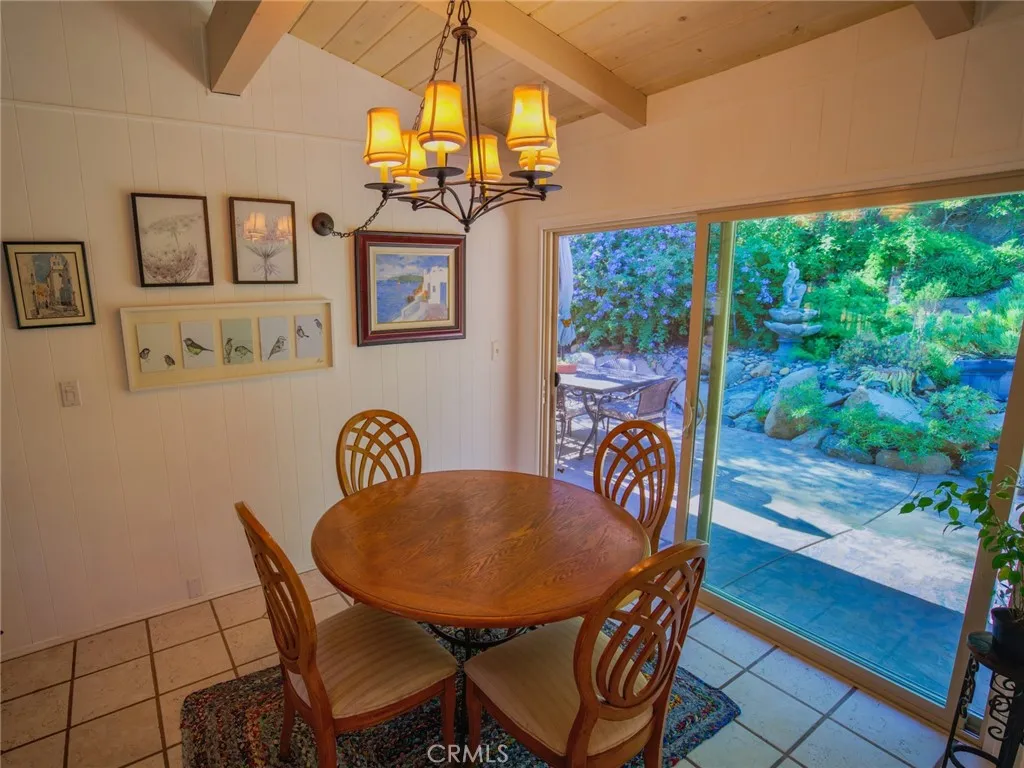 3317 Via Altamira, Fallbrook, California 92028 home-pic-11
