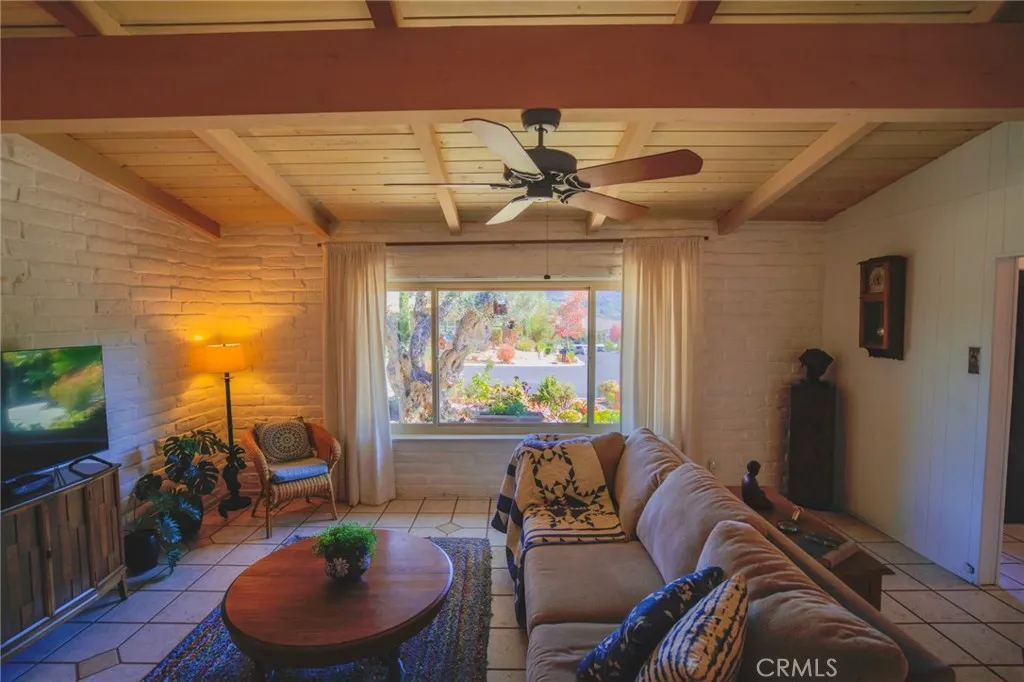 3317 Via Altamira, Fallbrook, California 92028 home-pic-7